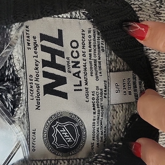 NHL ILANCO Official Licensed Sweater Size S Black and  Gray Hoodie - Picture 7 of 11